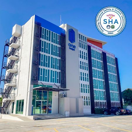 วัน บัดเจท เชียงราย สนามบิน One Budget Hotel Chiangrai Airport Exterior foto