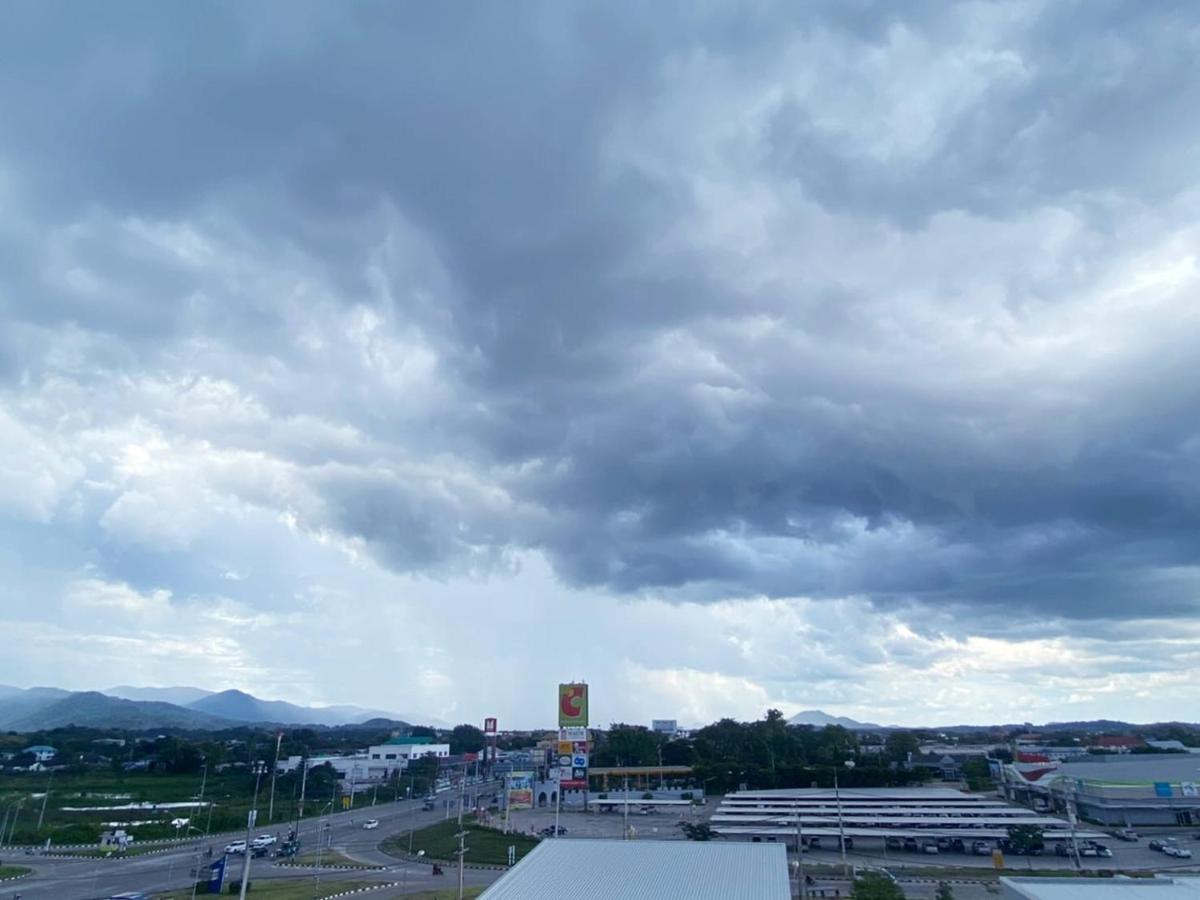 วัน บัดเจท เชียงราย สนามบิน One Budget Hotel Chiangrai Airport Exterior foto
